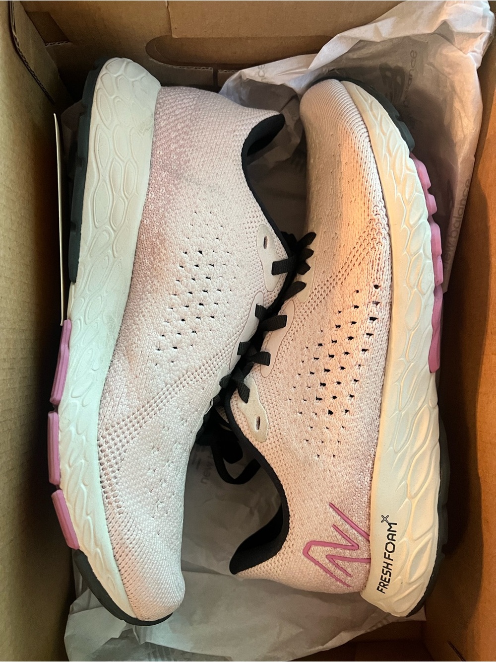 New Balance Women's running Fresh Foam x Tempo V2 7.5B